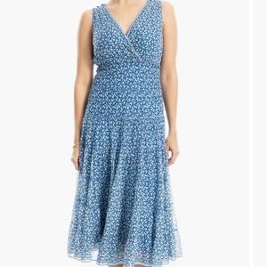 Elegant Blue Floral Dress